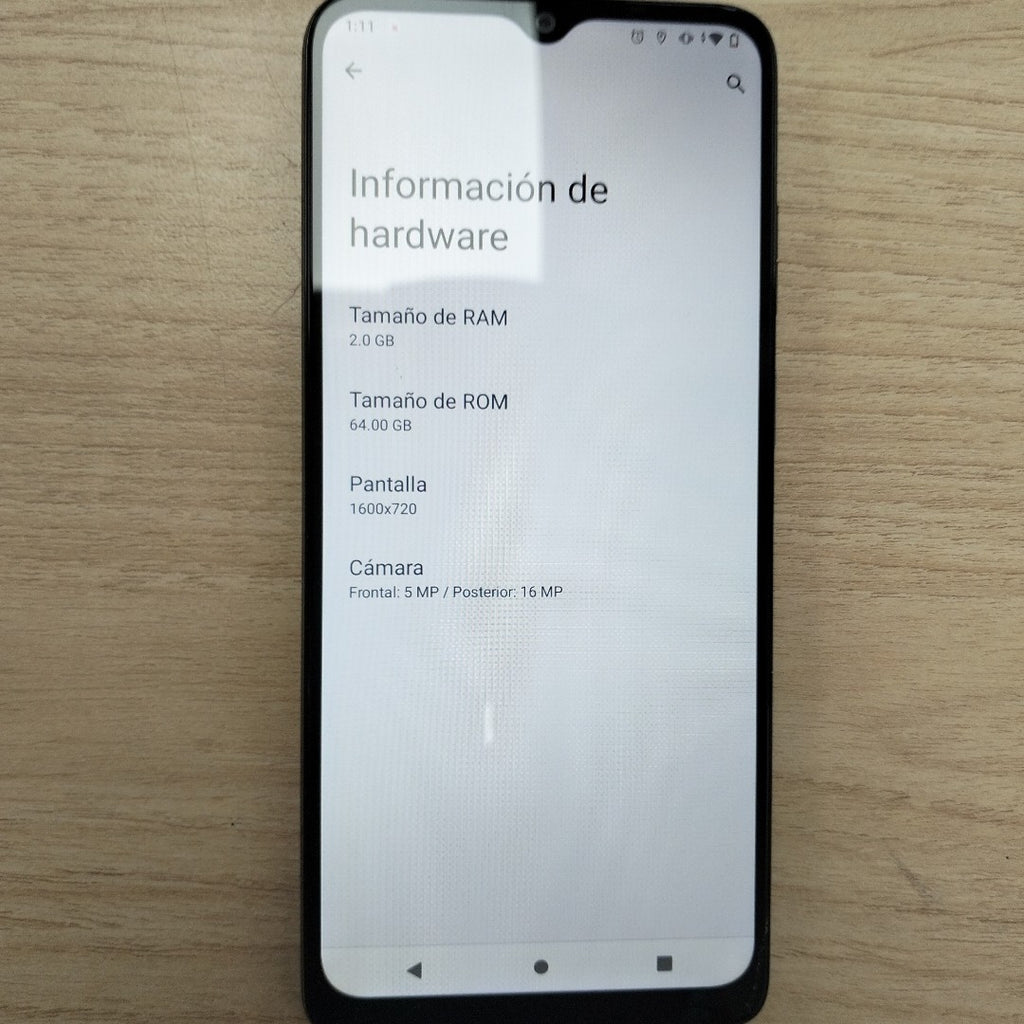 CELULAR MOTOROLA MOTO E22I XT2239-17 64 GB 2 GB RAM (SEMINUEVO)