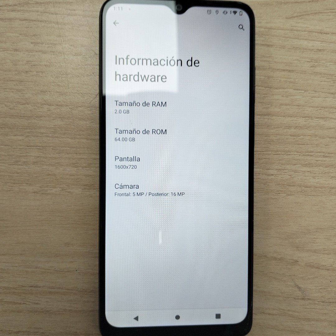 CELULAR MOTOROLA MOTO E22I XT2239-17 64 GB 2 GB RAM (SEMINUEVO)
