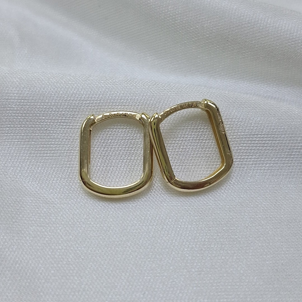 HUGGIES ORO 14K 1.6 (NUEVO)
