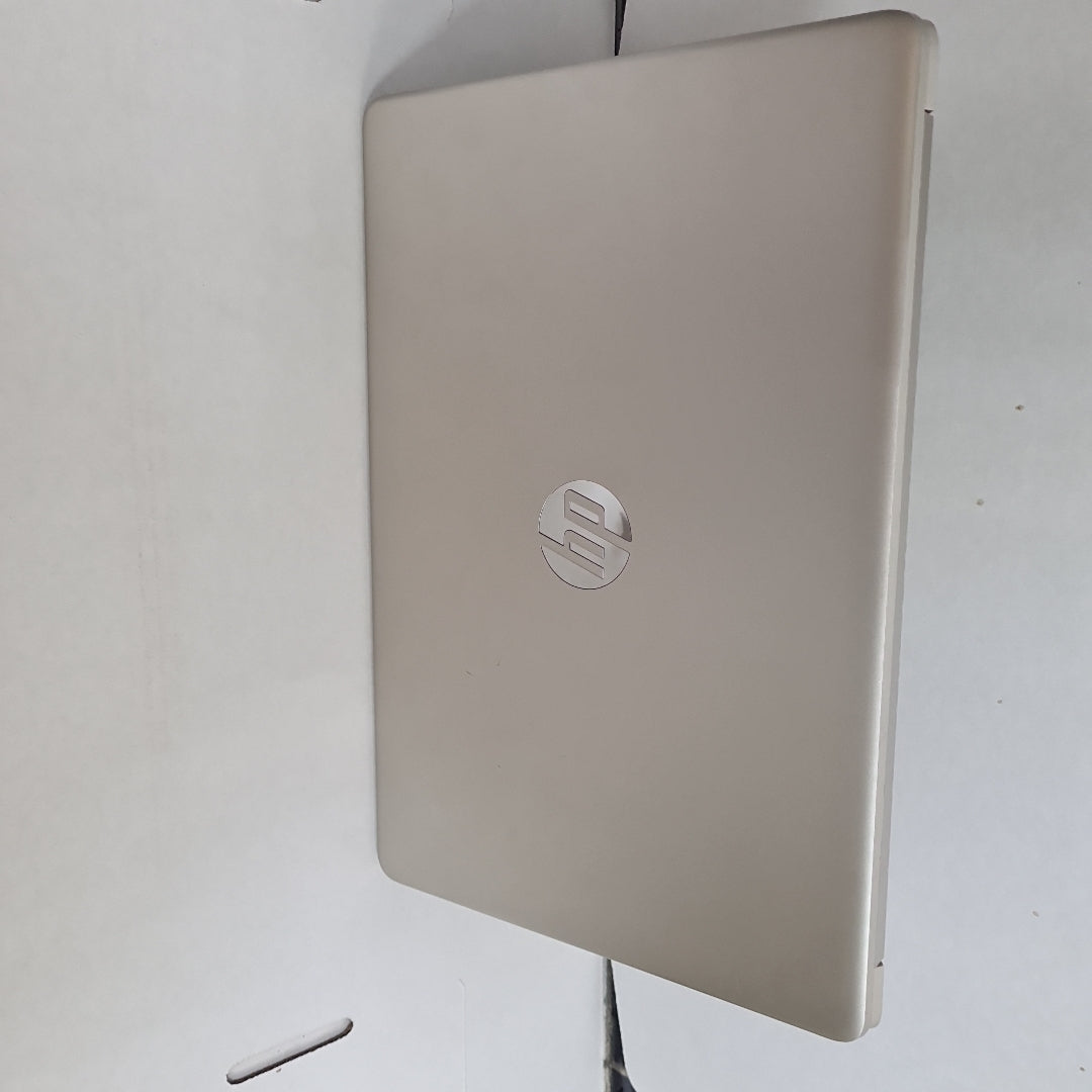 LAPTOP HP 15-EF2502LA (2022) 256 GB SSD 8 GB RAM (SEMINUEVO)