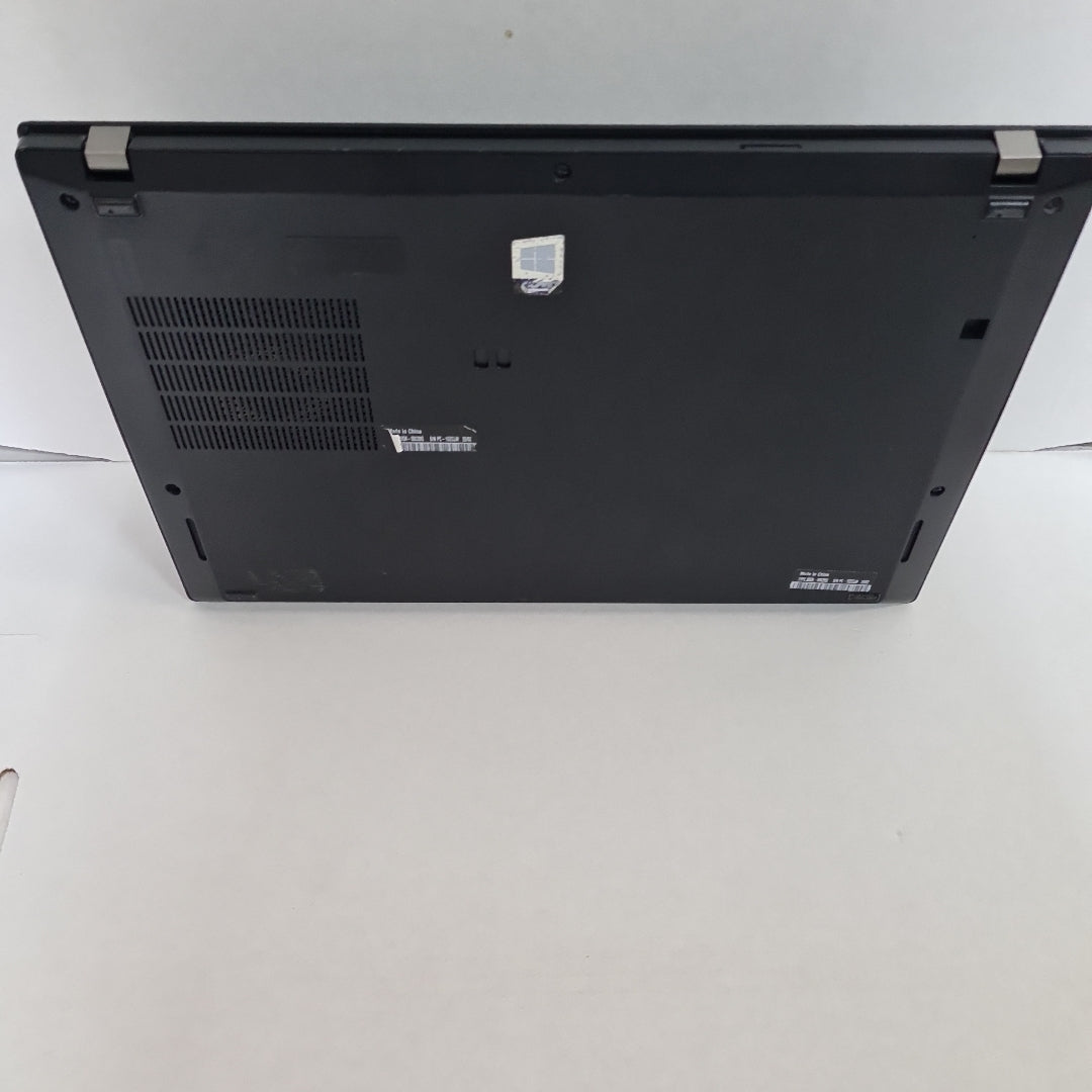 LAPTOP LENOVO THINKPAD T495S 256 GB SSD 16 GB RAM (SEMINUEVO)