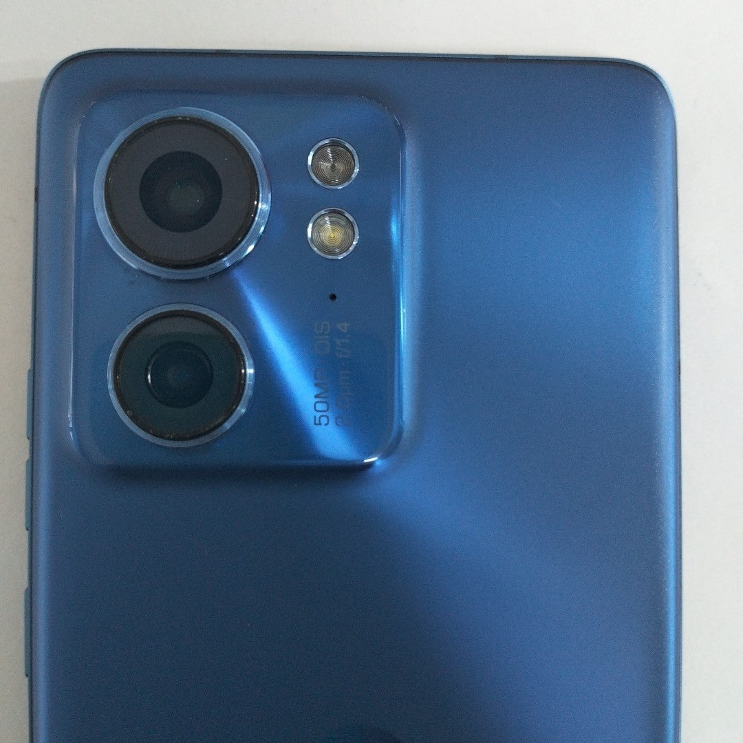 CELULAR MOTOROLA EDGE 40 XT2303-2 (2023) 256 GB 8 GB RAM (SEMINUEVO)