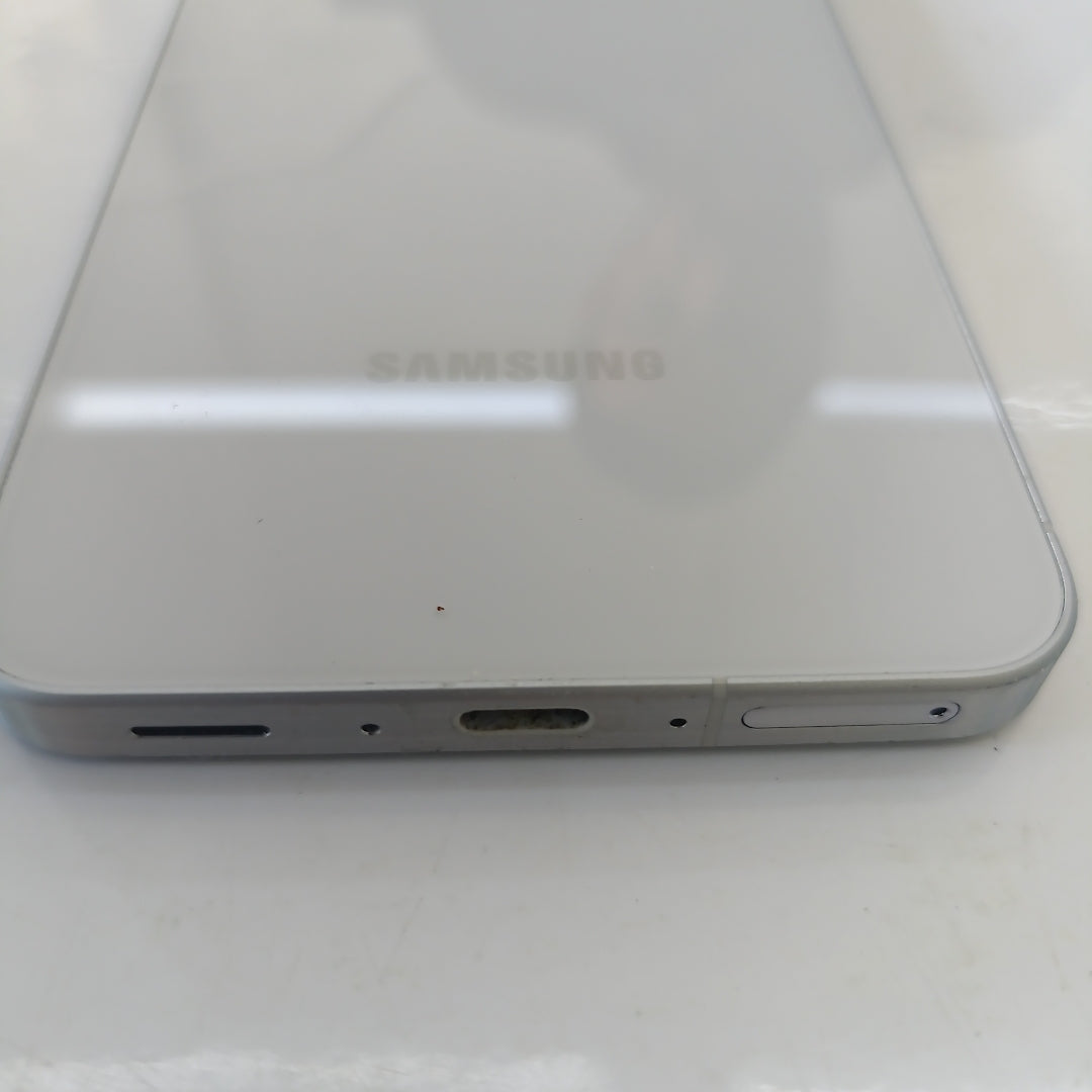 CELULAR SAMSUNG GALAXY A56 SM-A566E (2025) 256 GB 8 GB RAM (SEMINUEVO)