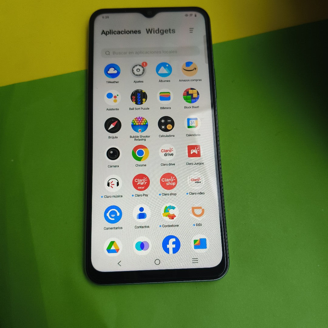 CELULAR VIVO Y18 V2333 256 GB 8 GB RAM (SEMINUEVO)