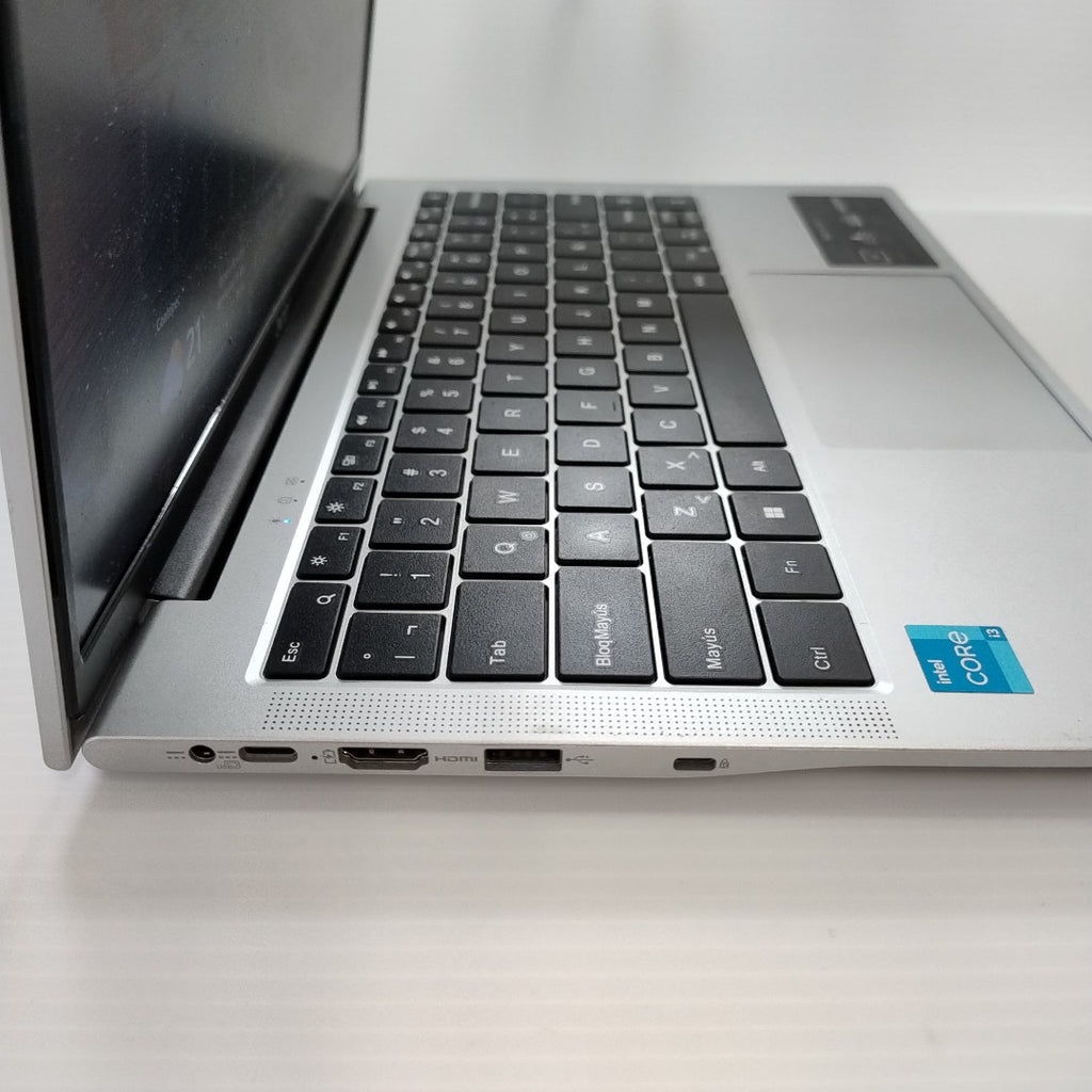 LAPTOP ACER ASPIRE LITE 14 AL14-31P-353Y (2024) 512 GB SSD 8 GB RAM (SEMINUEVO)