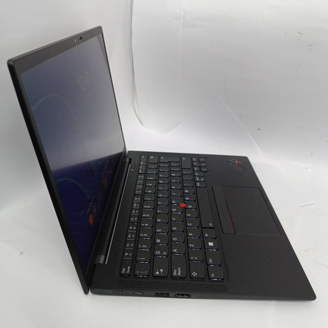 LAPTOP LENOVO THINKPAD X1 CARBON 9TH GEN (2022) 512 GB SSD 16 GB RAM (SEMINUEVO)
