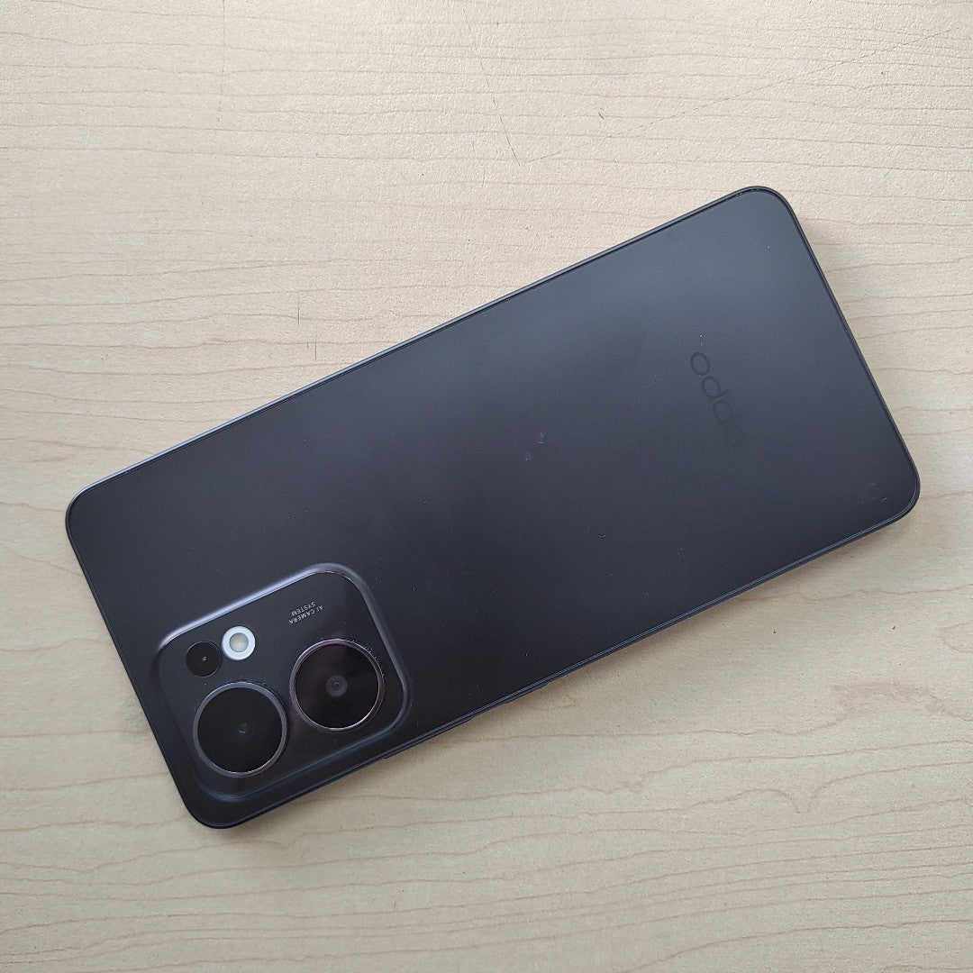 CELULAR OPPO  RENO 13F 5G CPH2699 (2025) 256 GB 12 GB RAM (SEMINUEVO)