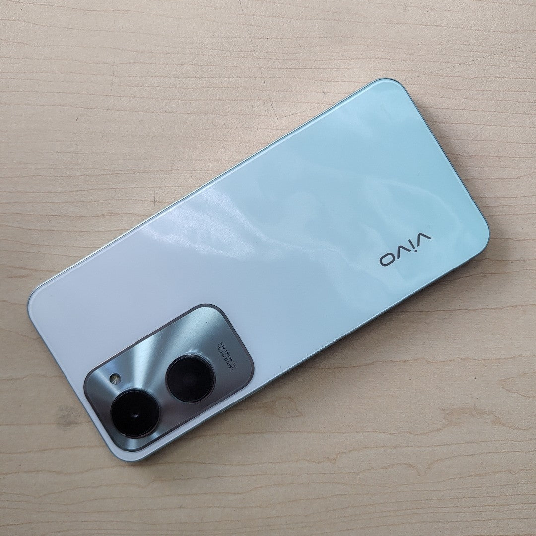CELULAR VIVO Y18 V2333 128 GB 6 GB (SEMINUEVO)
