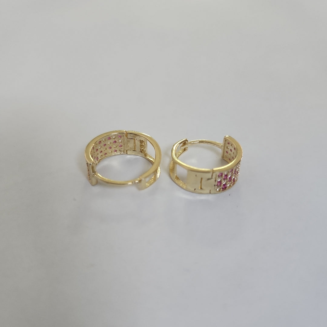 HUGGIES ORO 14K 2.6 (NUEVO)