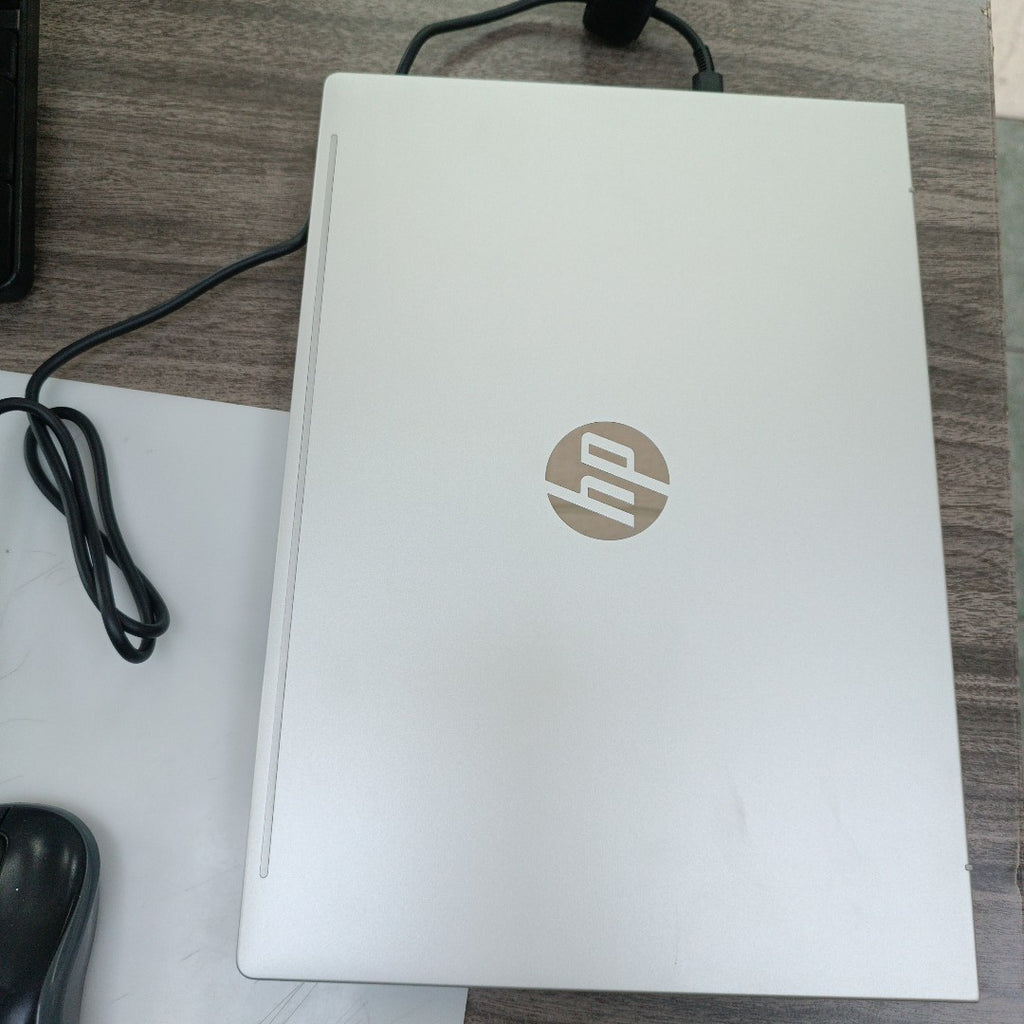 LAPTOP HP PROBOOK 440 G11 (2025) 512 GB SSD 16 GB RAM (SEMINUEVO)