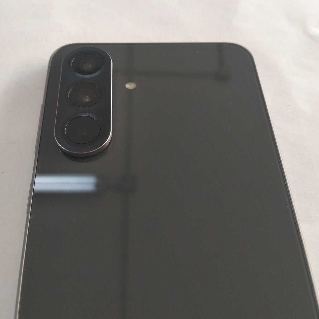 CELULAR SAMSUNG GALAXY A56 SM-A566E (2025) 256 GB 8 GB RAM (SEMINUEVO)