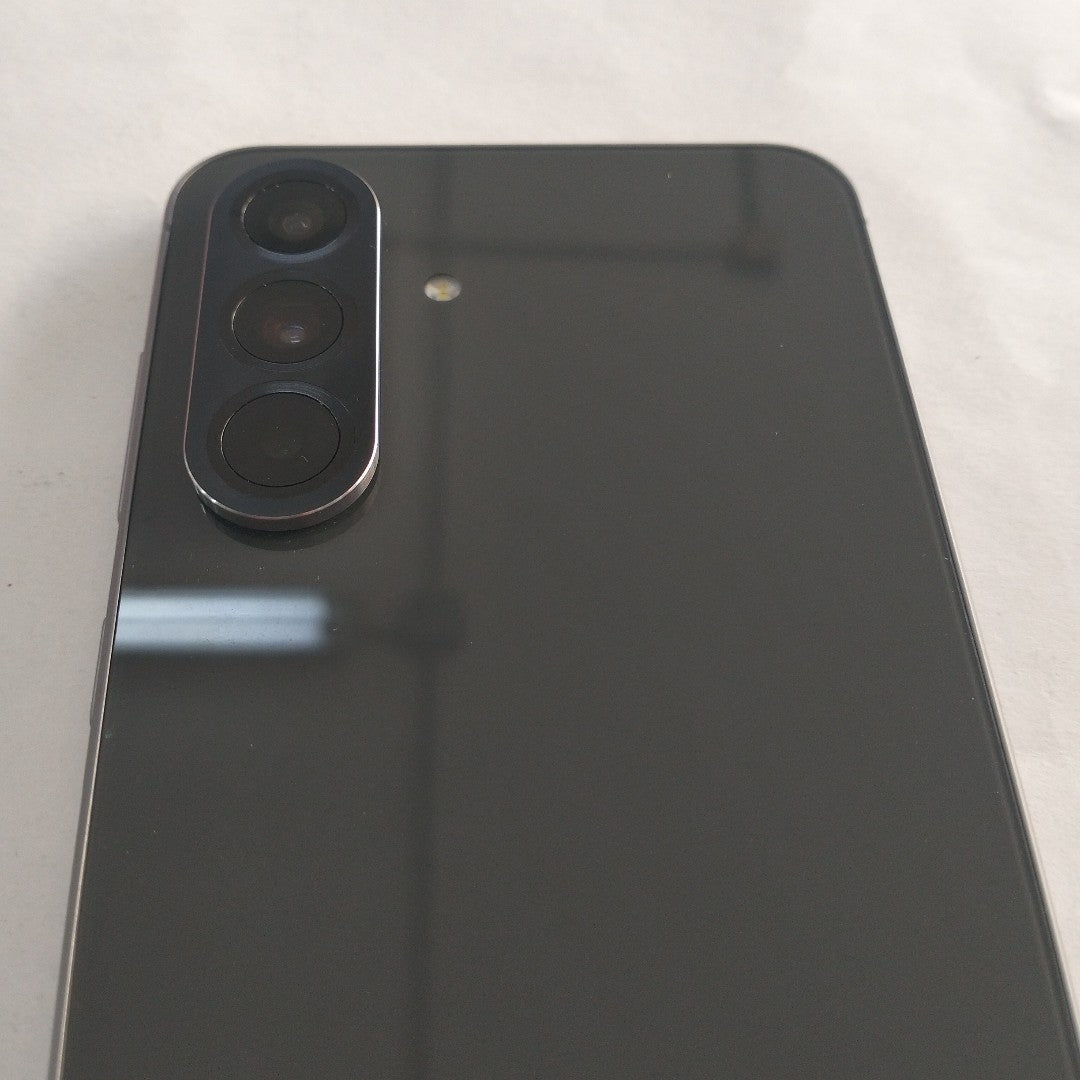 CELULAR SAMSUNG GALAXY A56 SM-A566E (2025) 256 GB 8 GB RAM (SEMINUEVO)