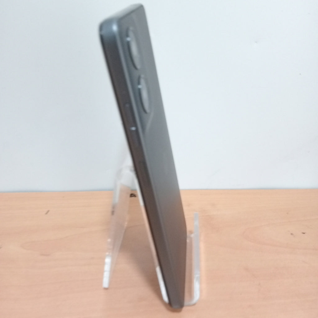 CELULAR MOTOROLA MOTO G24 XT2423-1 (2024) 128 GB 4 GB RAM (SEMINUEVO)
