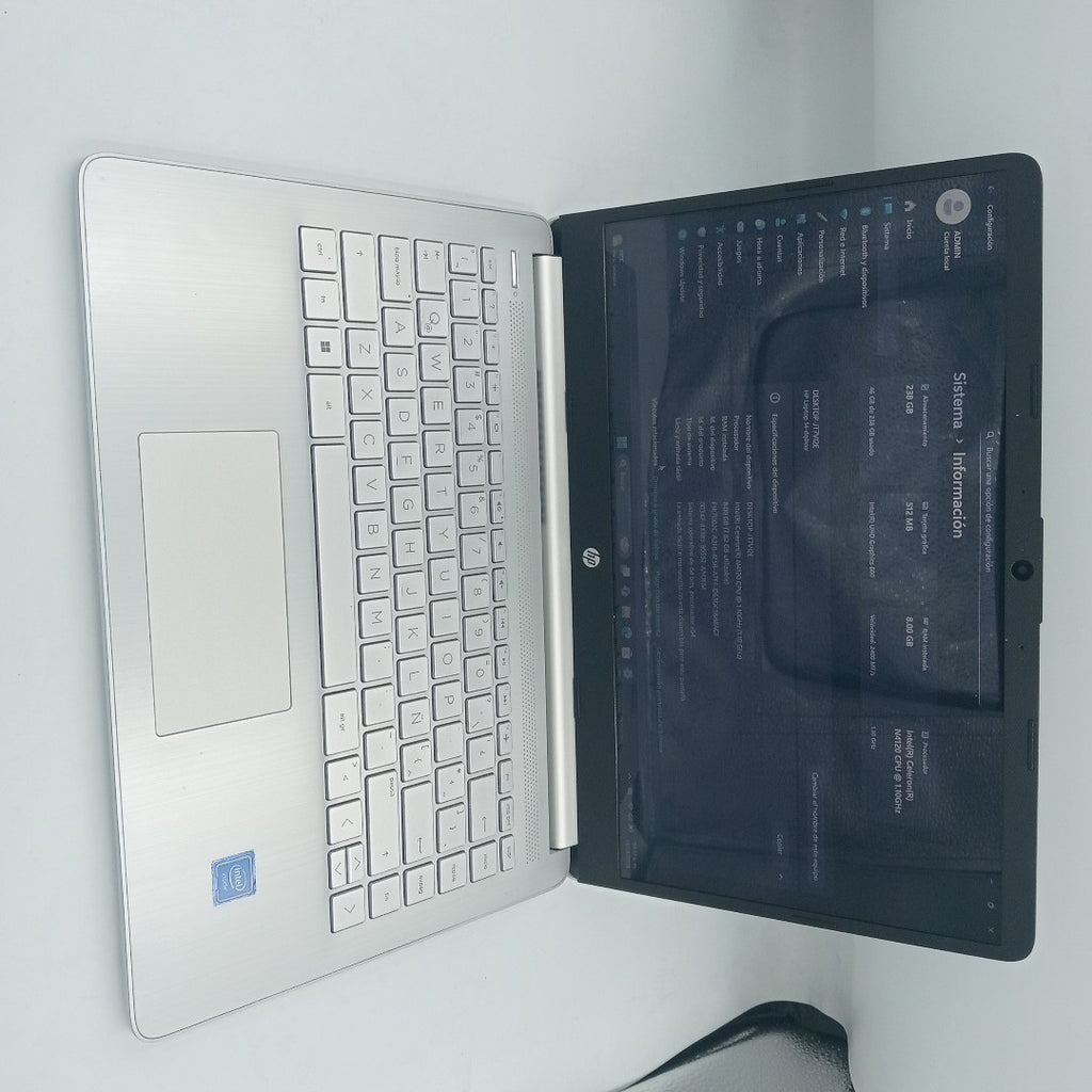 LAPTOP HP 14-DQ0527LA (2023) 256 GB SSD 8 GB RAM (SEMINUEVO)