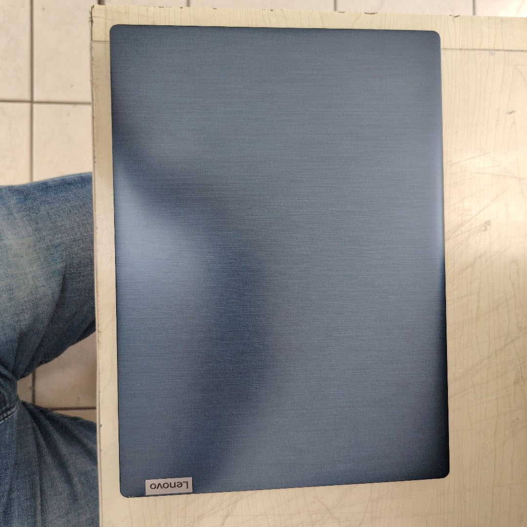 LAPTOP LENOVO IDEAPAD 1 14IGL05 (2022) 128 GB SSD 4 GB RAM (SEMINUEVO)