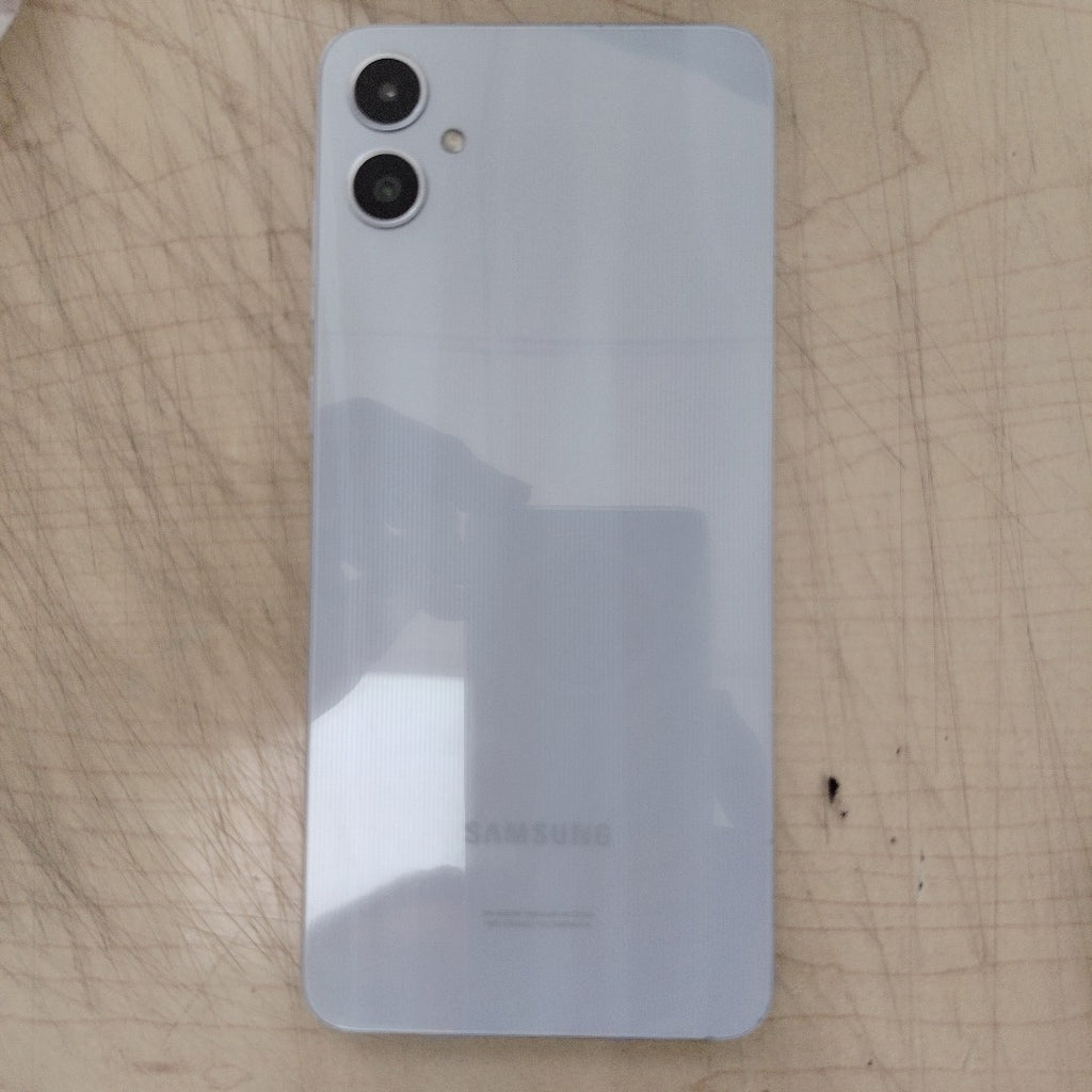 CELULAR SAMSUNG GALAXY A05 SM-A055M (2023) 64 GB 4 GB RAM (SEMINUEVO)