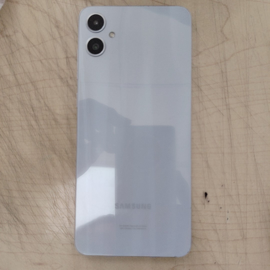 CELULAR SAMSUNG GALAXY A05 SM-A055M (2023) 64 GB 4 GB RAM (SEMINUEVO)