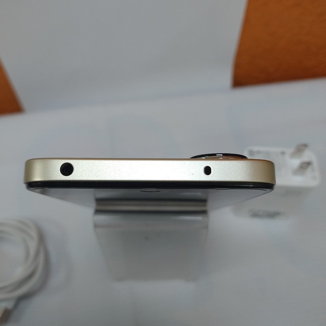 CELULAR XIAOMI REDMI 13 24049RN28L (2024) 256 GB 8 GB RAM (SEMINUEVO)