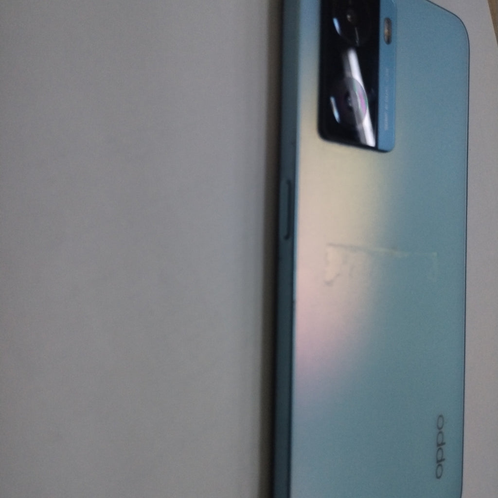 CELULAR OPPO  A77 CPH2385 128 GB 4 GB RAM