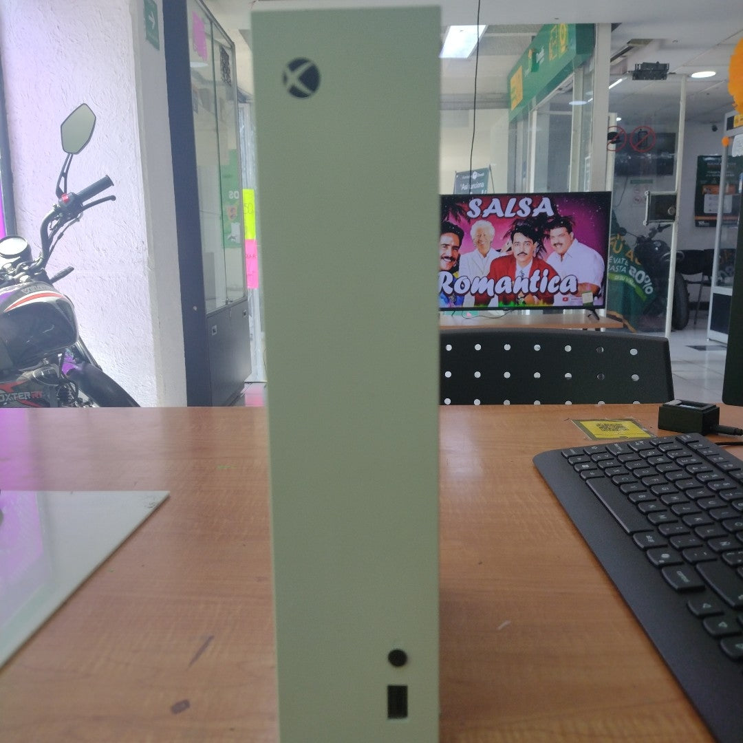 CONSOLA DE VIDEOJUEGO MICROSOFT XBOX SERIES S 512 GB SSD (SEMINUEVO)
