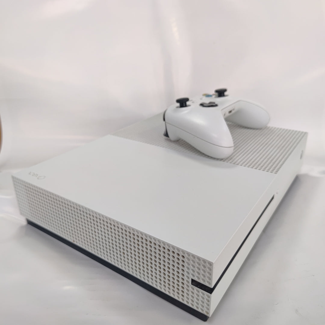 CONSOLA DE VIDEOJUEGO MICROSOFT XBOX ONE S 1 TB