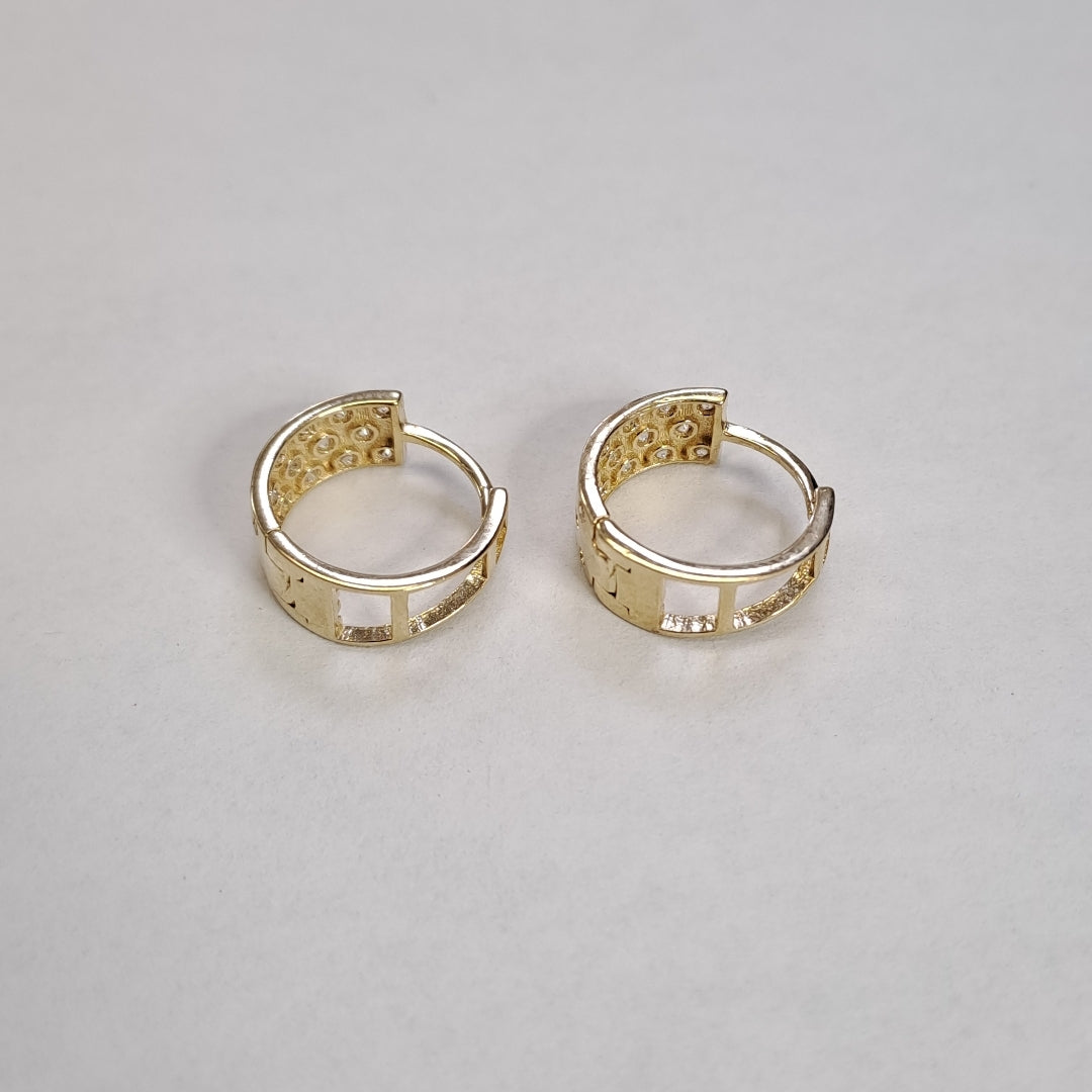 HUGGIES ORO 14K 2.7 (NUEVO)
