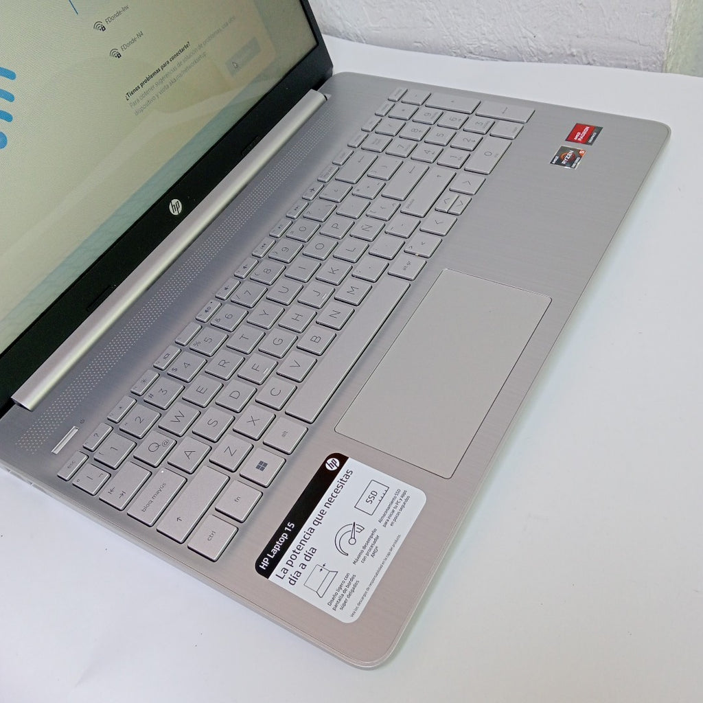LAPTOP HP 15-EF2507LA (2024) 512 GB SSD 8 GB RAM (SEMINUEVO)