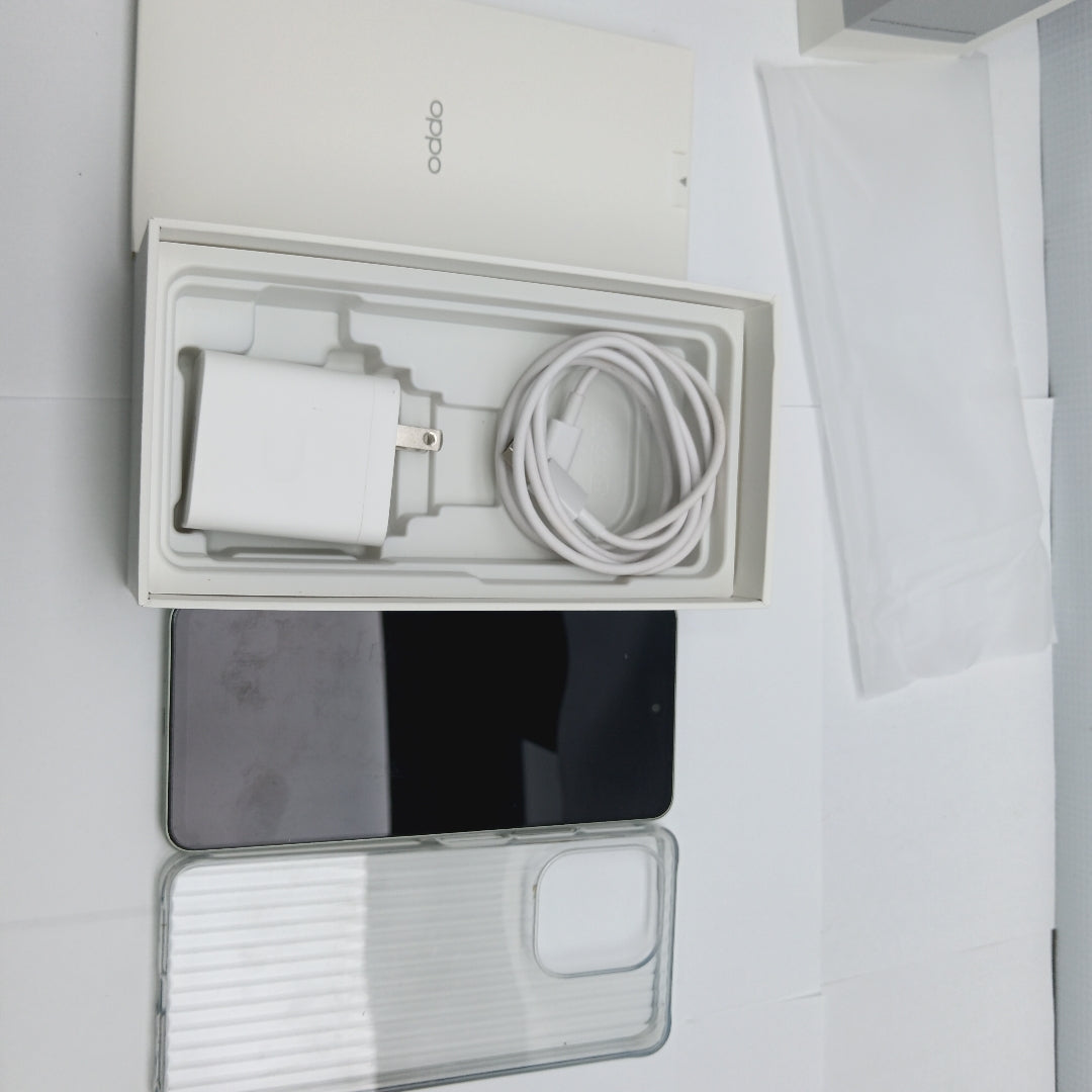 CELULAR OPPO  A5 PRO CPH2711 (2025) 256 GB 8 GB RAM (SEMINUEVO)