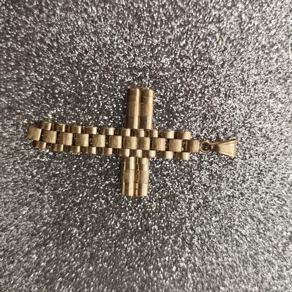 CRUZ. ORO. 14 K 2.8 GRMS (SEMINUEVO)