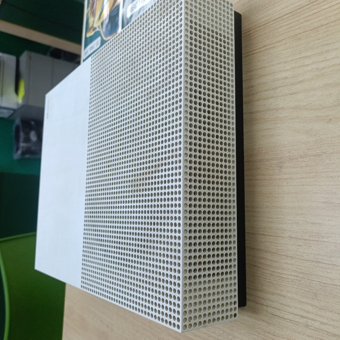 CONSOLA DE VIDEOJUEGO MICROSOFT XBOX ONE S 500 GB  (SEMINUEVO)