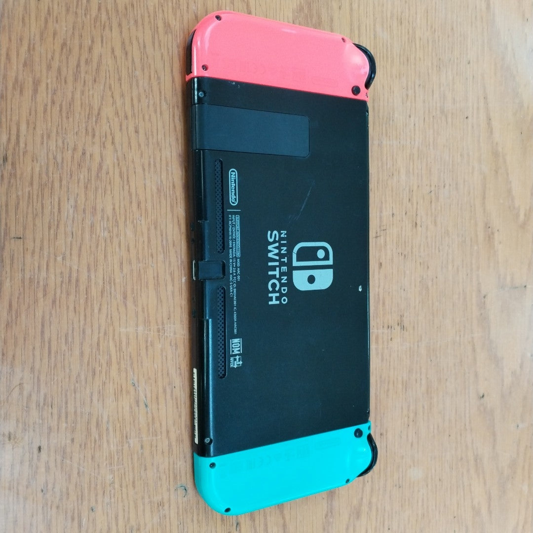 CONSOLA DE VIDEOJUEGO NINTENDO SWITCH 32 GB (SEMINUEVO)