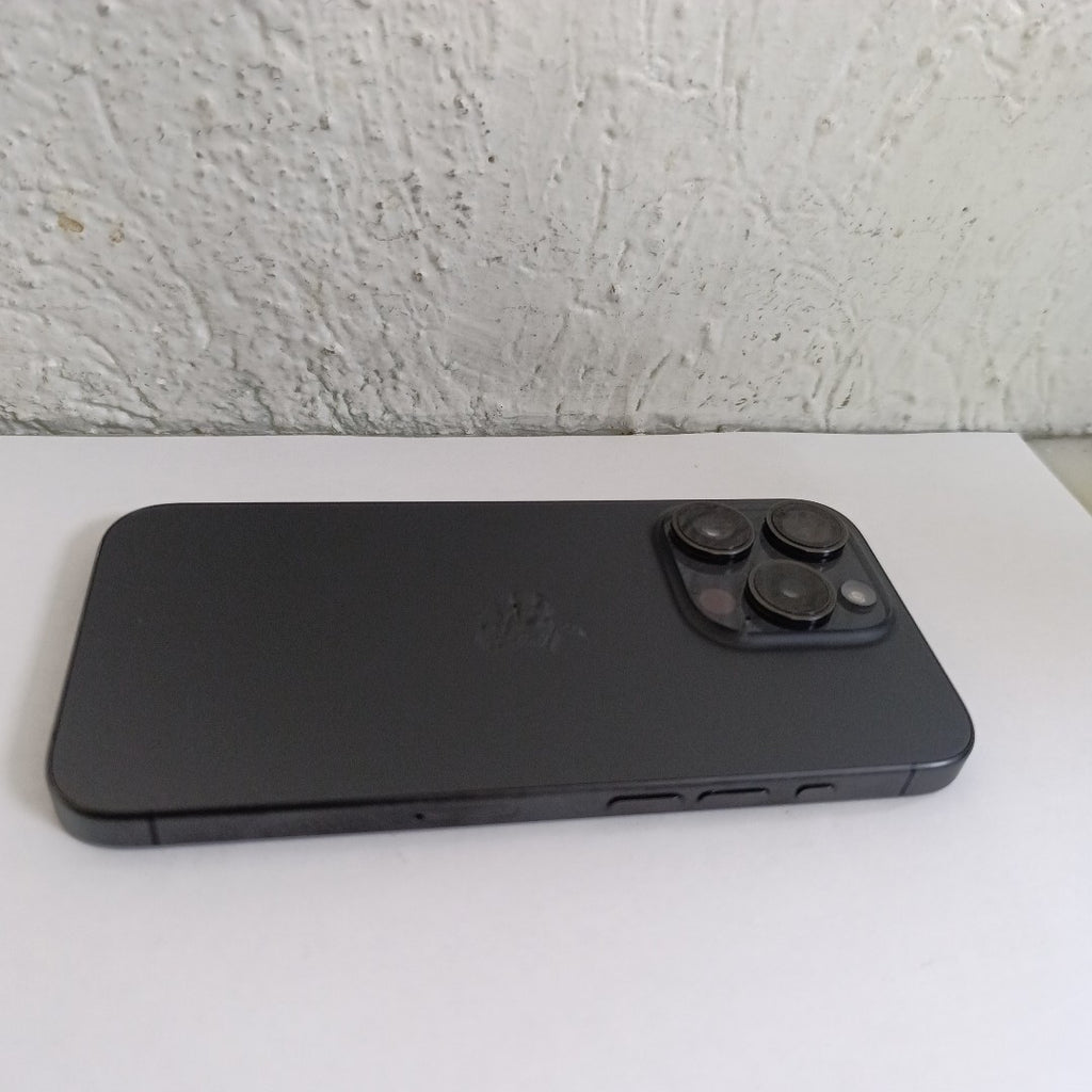 CELULAR APPLE IPHONE 15 PRO A3101 256 GB 8 GB RAM (SEMINUEVO)