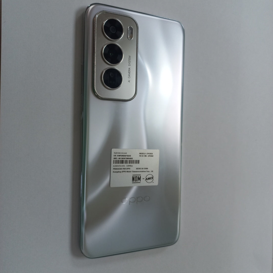 CELULAR OPPO   RENO12 5G CPH2625 (2024) 512 GB 12 GB RAM