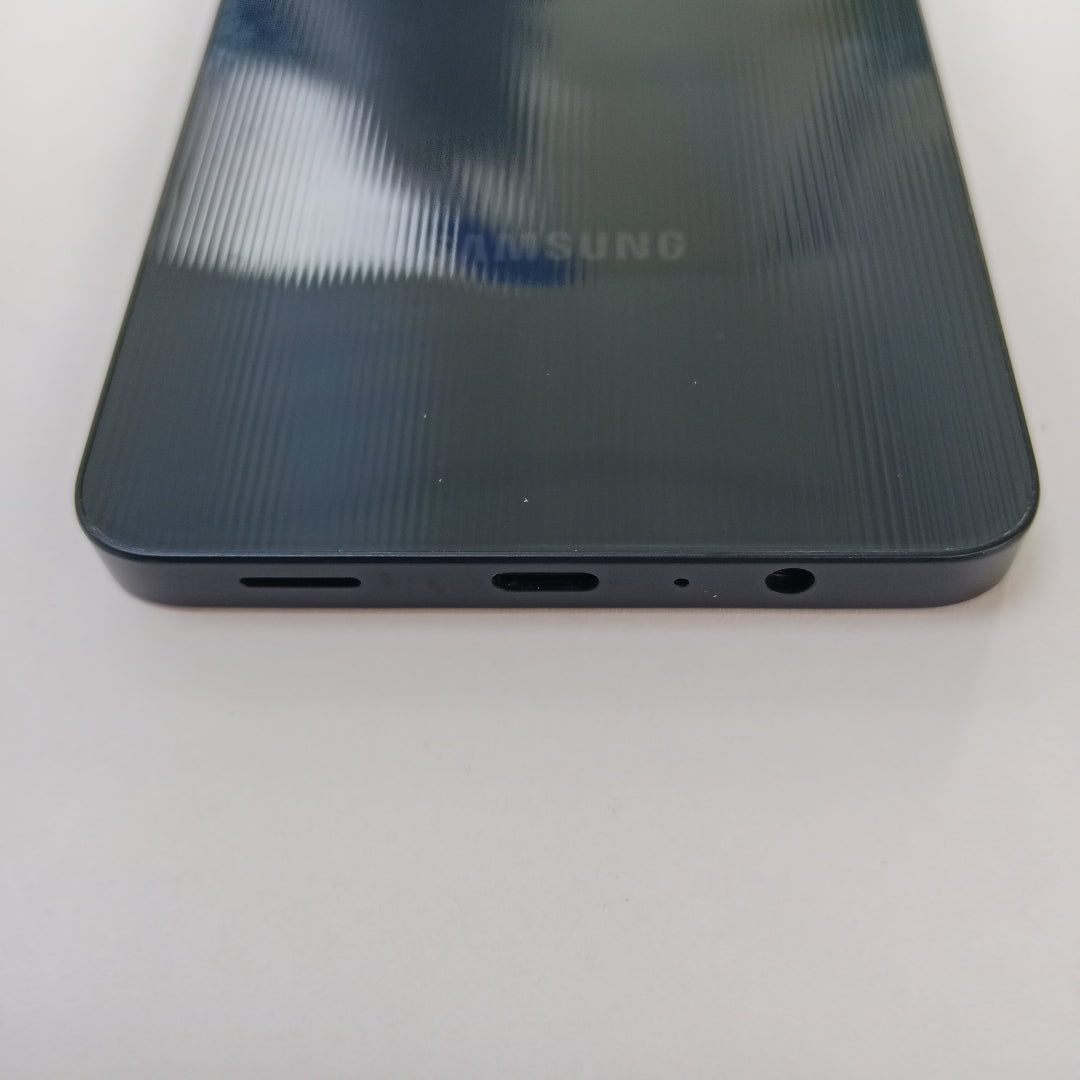 CELULAR SAMSUNG GALAXY A06 SM-A065M (2024) 128 GB 4 GB RAM (SEMINUEVO)