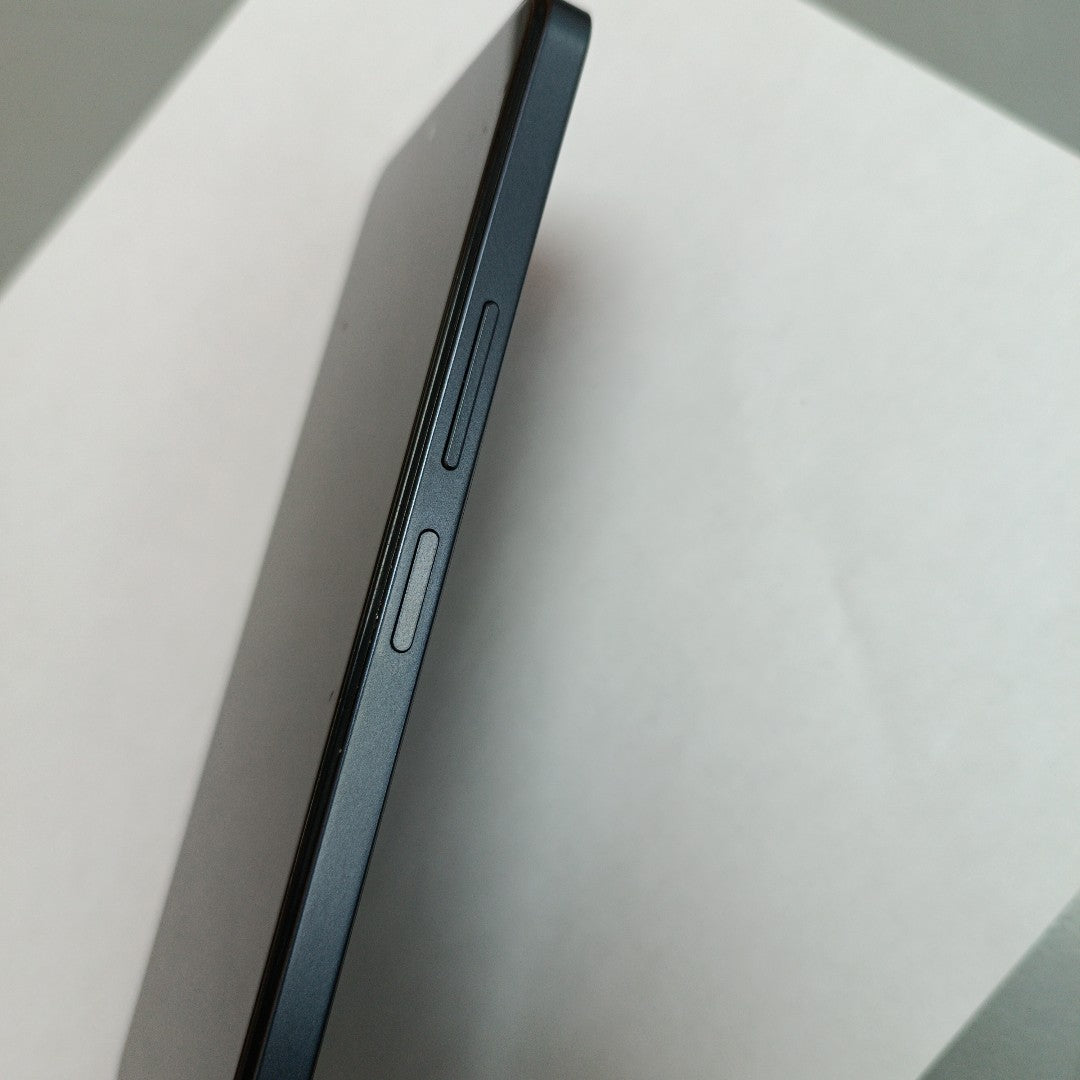 CELULAR VIVO Y36 V2247 256 GB 8 GB RAM (SEMINUEVO)