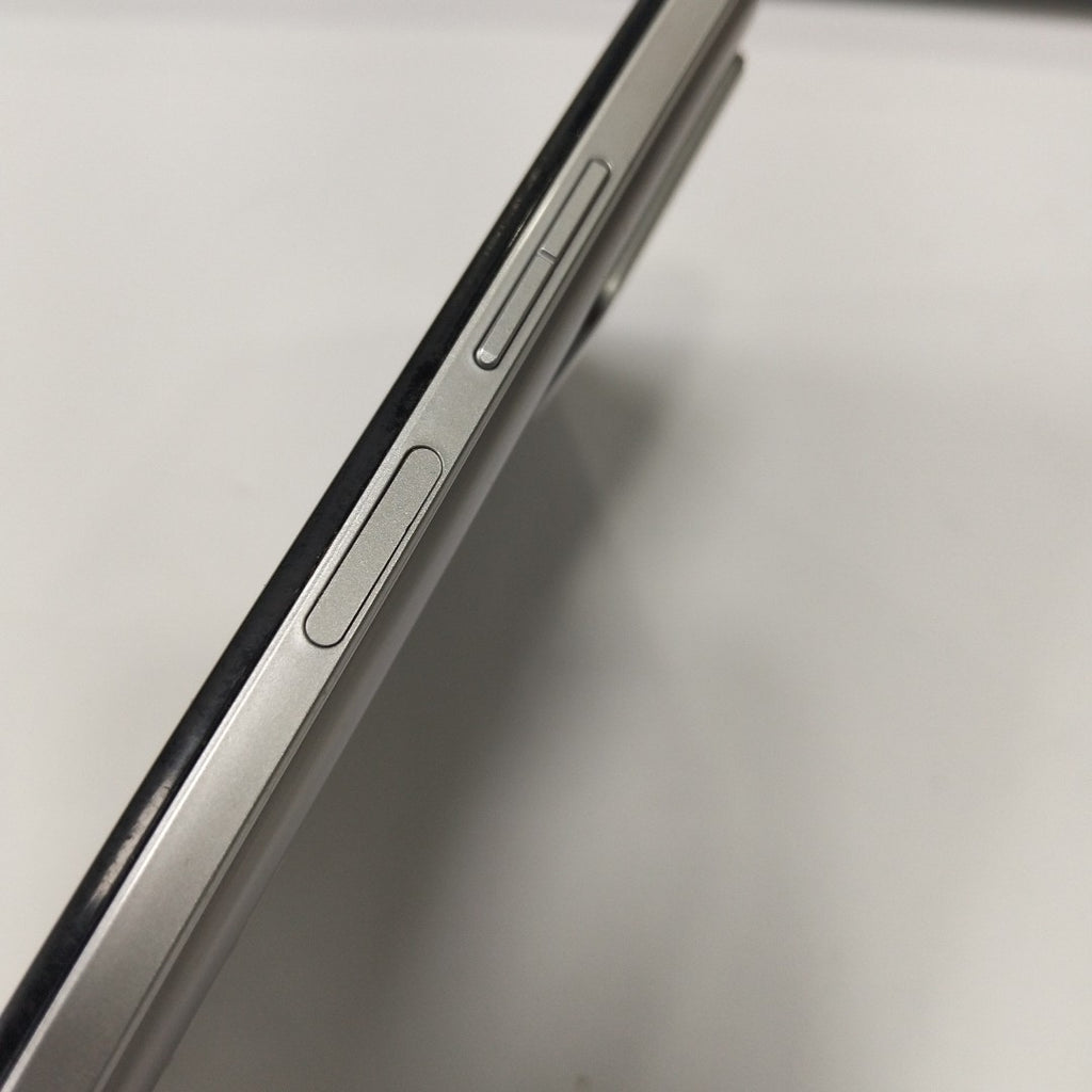 CELULAR MOTOROLA MOTO G32 XT2235-1 128 GB 4 GB RAM (SEMINUEVO)