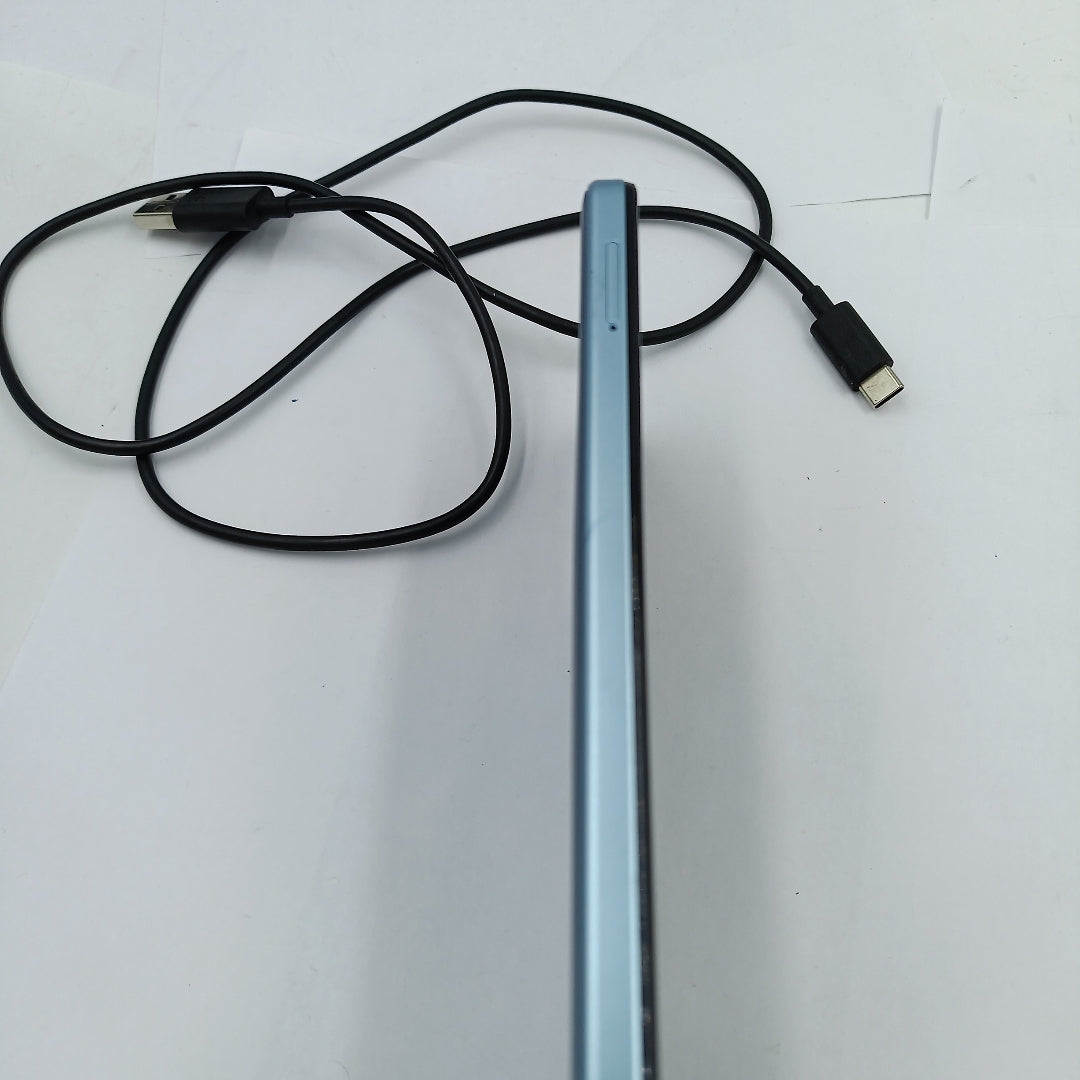 CELULAR MOTOROLA MOTO G24 POWER XT2425-1 (2024) 256 GB 8 GB RAM (SEMINUEVO)