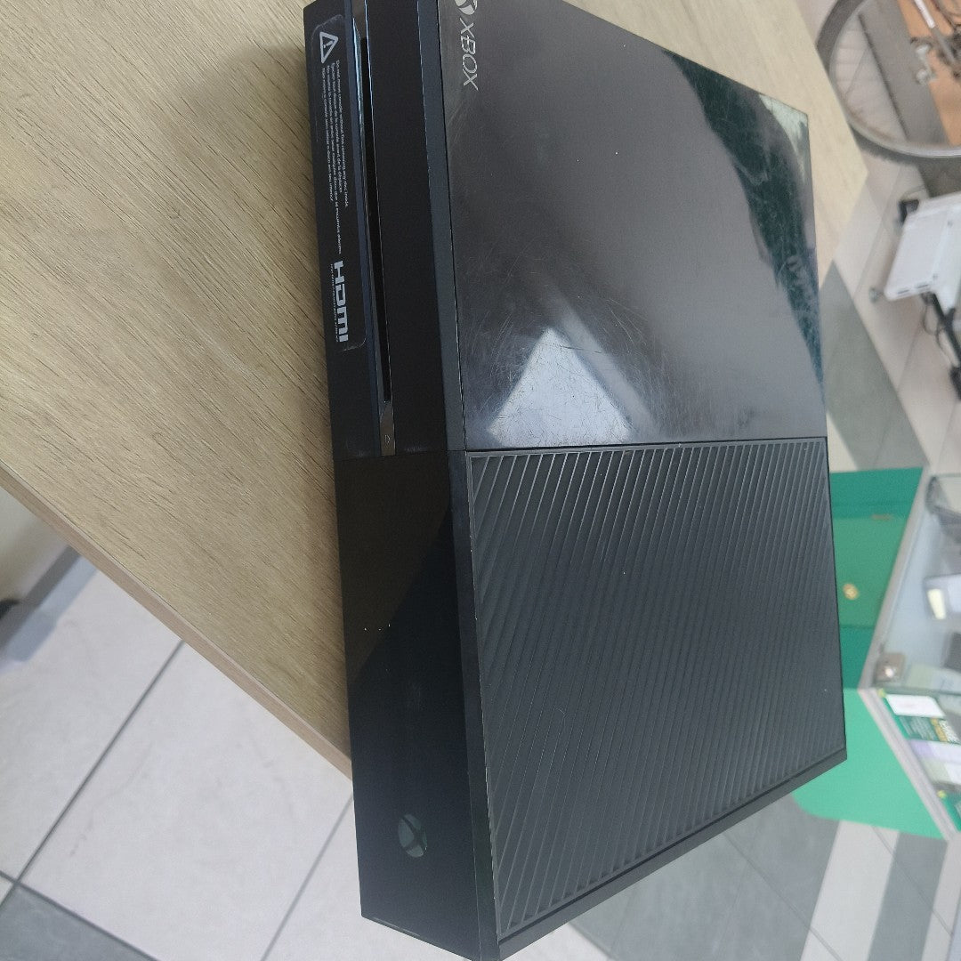 CONSOLA DE VIDEOJUEGO MICROSOFT XBOX ONE 1 TB (SEMINUEVO)