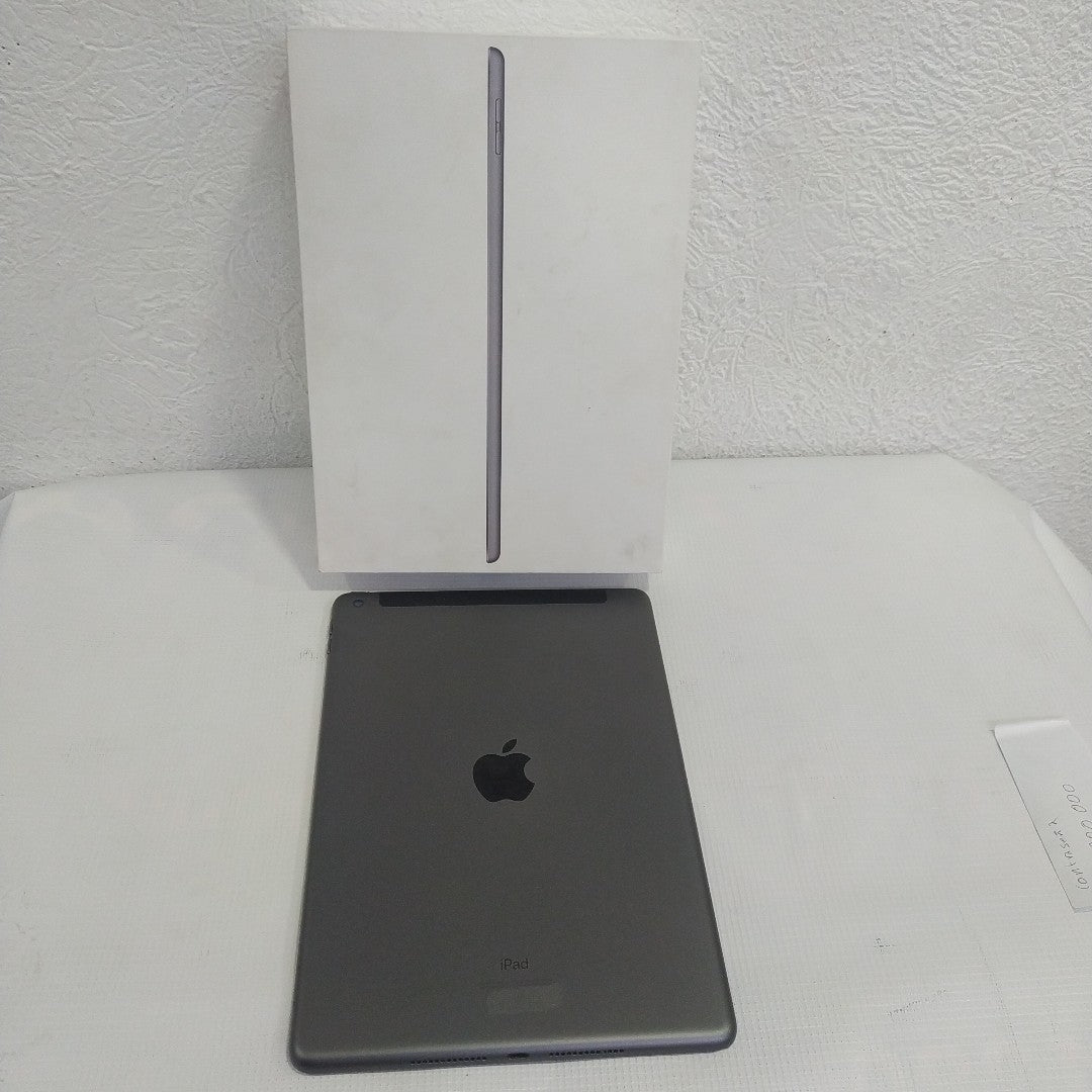 TABLETA APPLE IPAD 8 A2429 32 GB 3 GB RAM (SEMINUEVO)