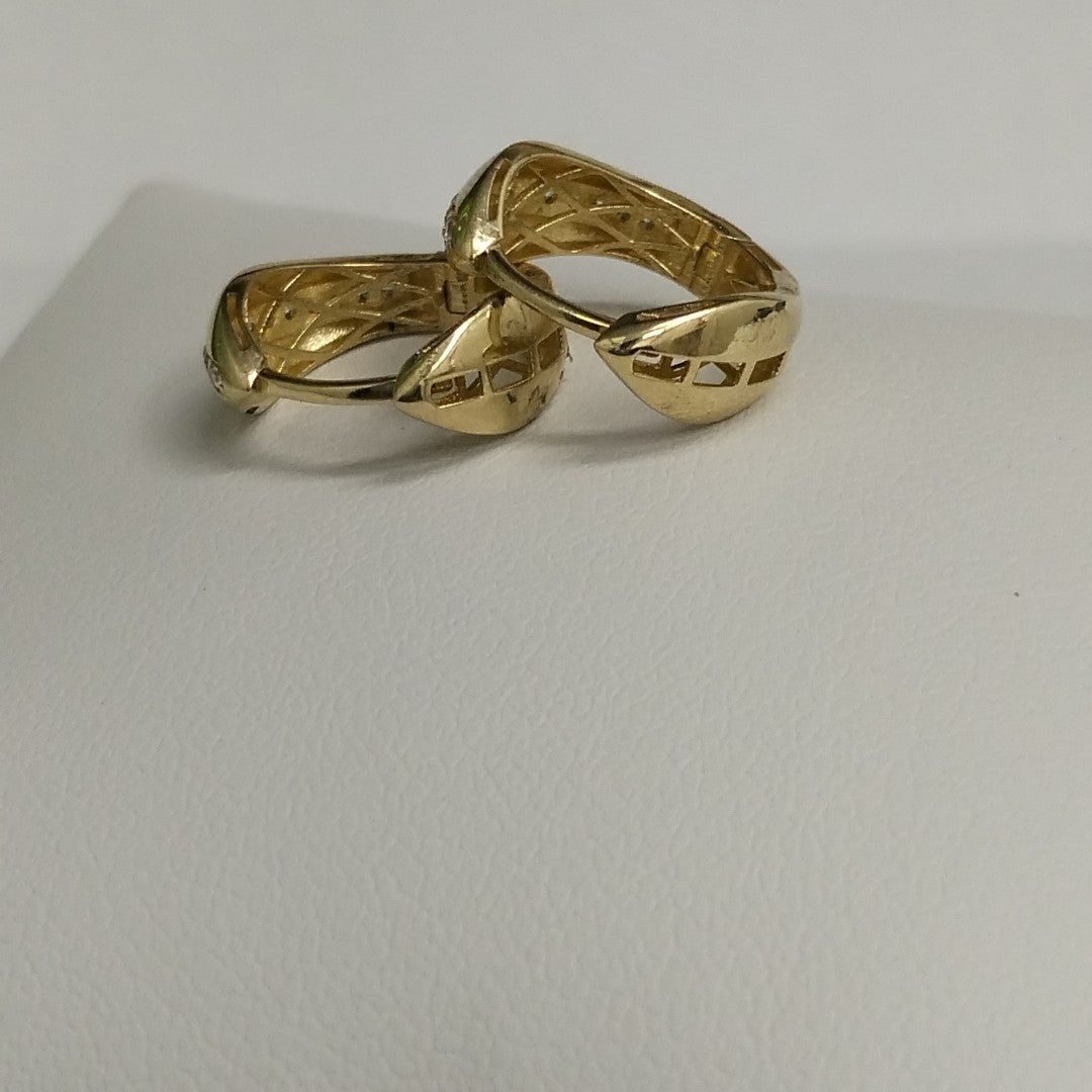 HUGGIES ORO 14K 2.3 (NUEVO)