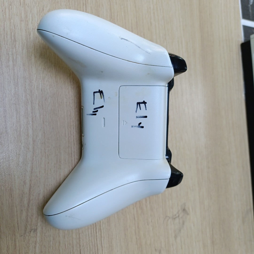 CONSOLA DE VIDEOJUEGO MICROSOFT XBOX ONE S 500 GB  (SEMINUEVO)