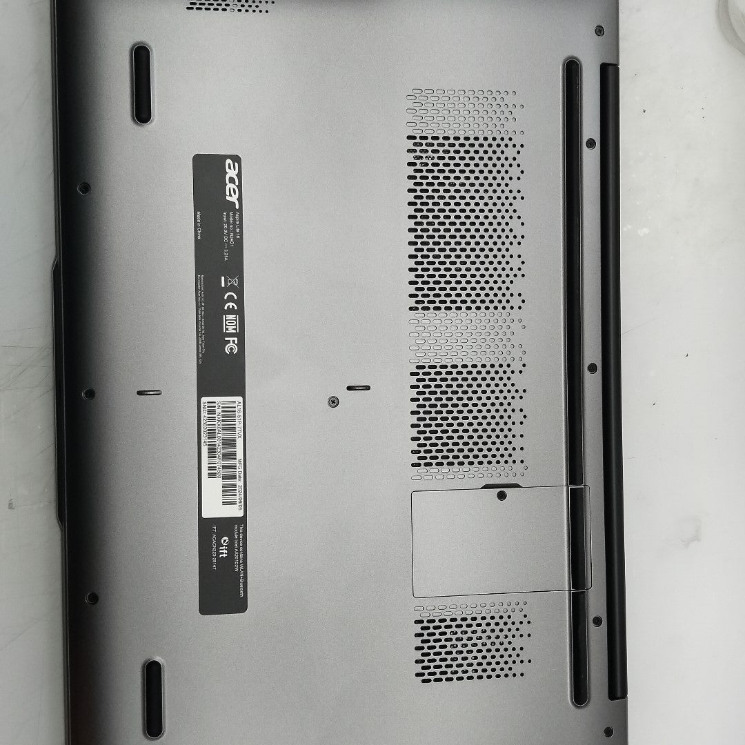 LAPTOP ACER ASPIRE LITE 16 AL16-51P-77VX (2024) 512 GB SSD 16 GB RAM (SEMINUEVO)