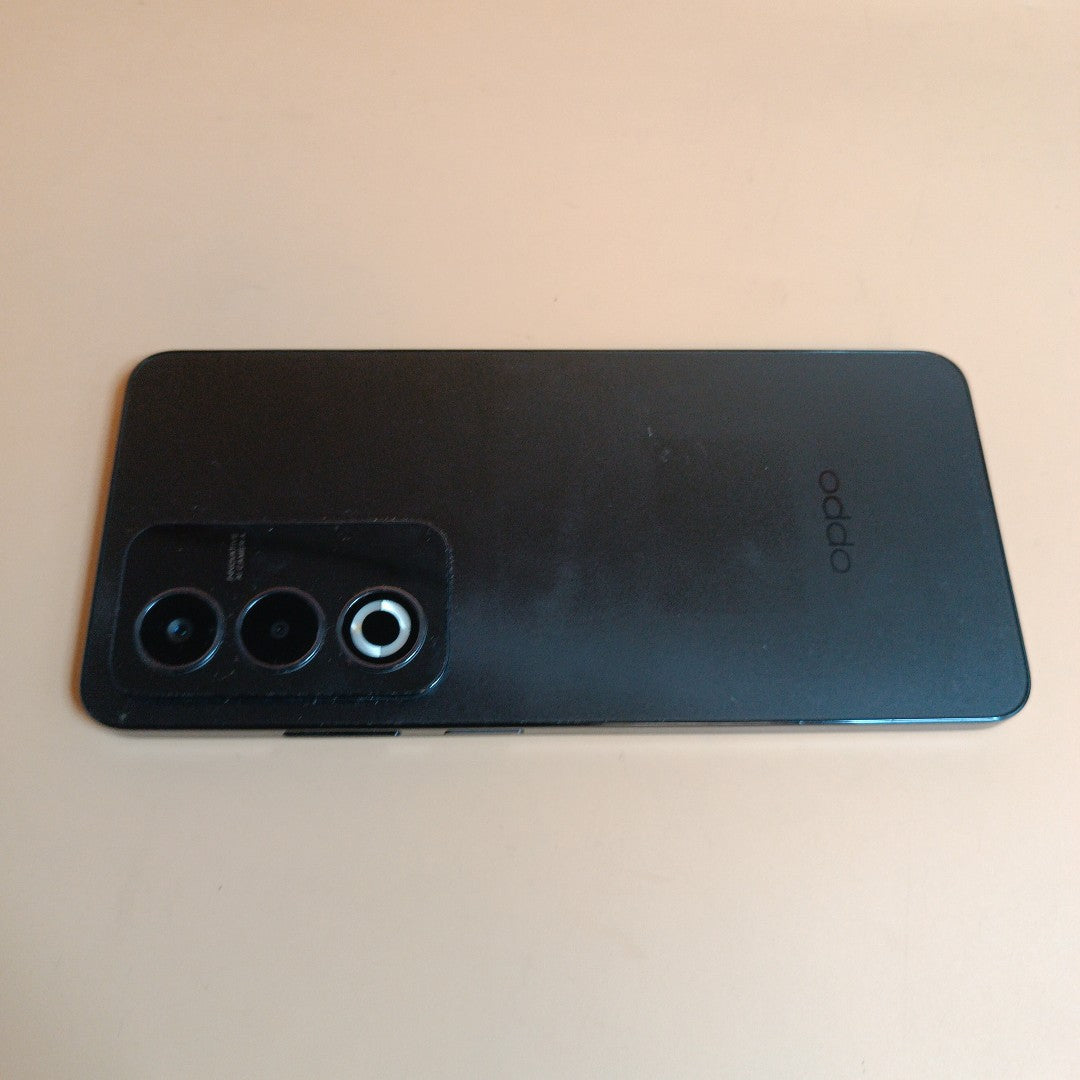 CELULAR OPPO  A80 5G CPH2639 (2024) 256 GB 8 GB RAM (SEMINUEVO)