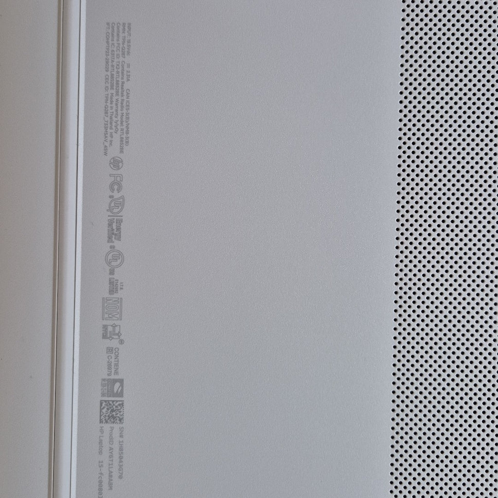 LAPTOP HP 15-FC0080LA (2024) 512 GB SSD 16 GB RAM (SEMINUEVO)