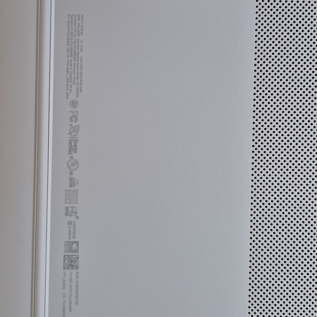 LAPTOP HP 15-FC0080LA (2024) 512 GB SSD 16 GB RAM (SEMINUEVO)