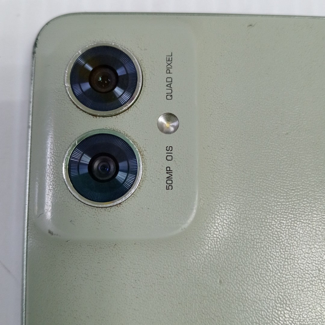 CELULAR MOTOROLA MOTO G55 5G XT2435-1(2024) 256 GB 8 GB RAM (SEMINUEVO)