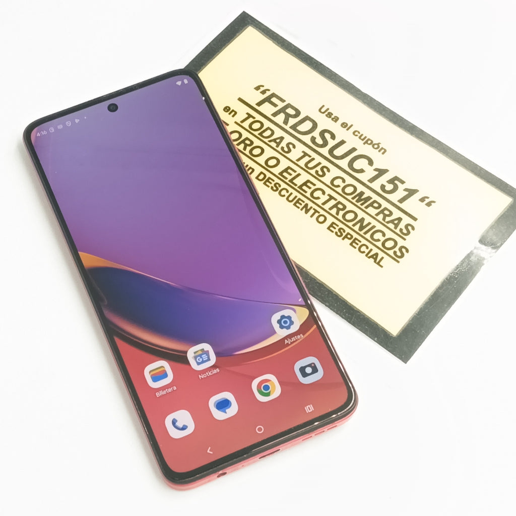 CELULAR MOTOROLA MOTO G84 XT2347-1 (2023) 256 GB 8 GB RAM (SEMINUEVO)