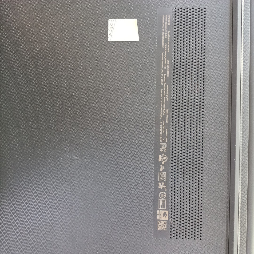 LAPTOP HP 245 G8 (2022) 256 GB SSD 8 GB RAM (SEMINUEVO)