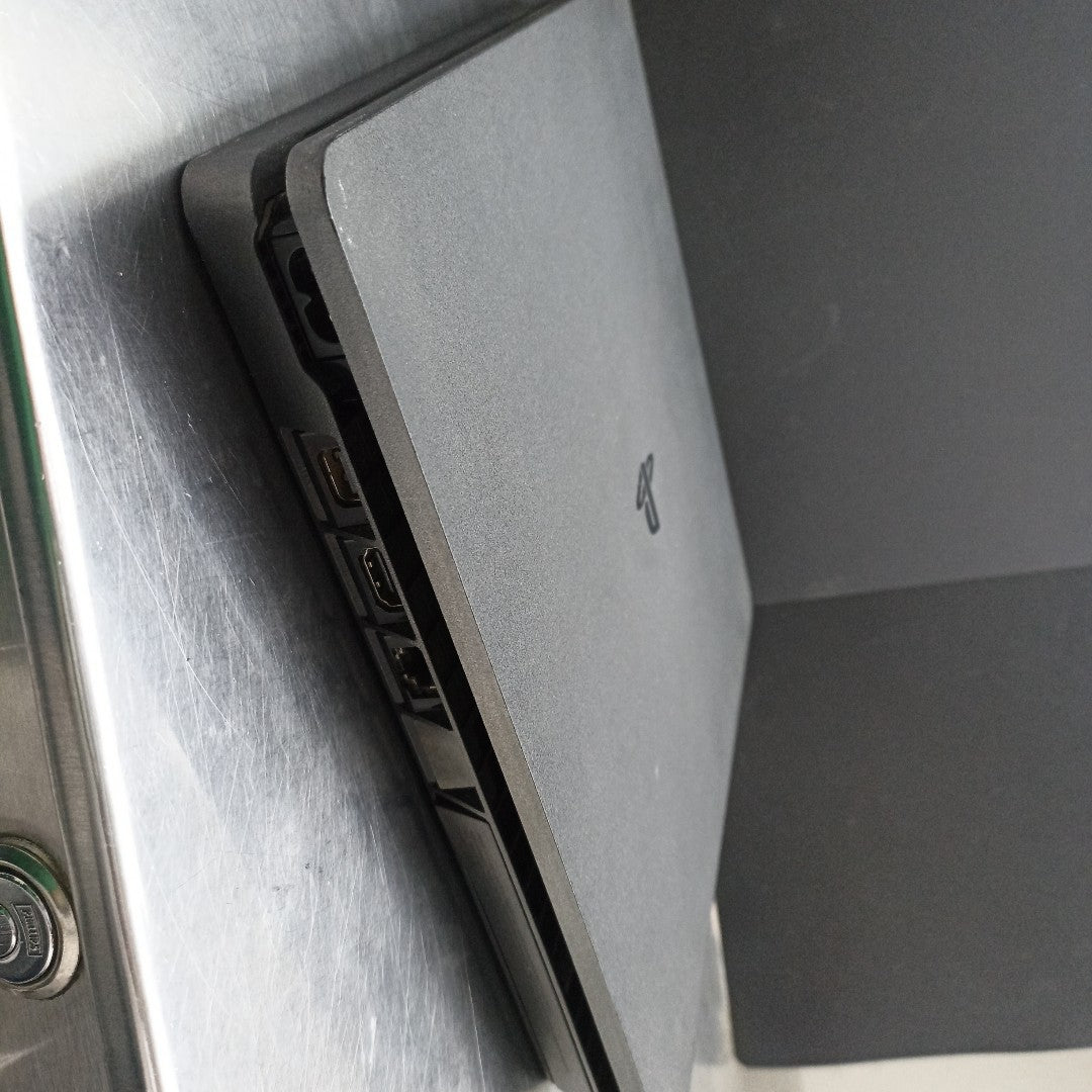 CONSOLA DE VIDEOJUEGO SONY PS4 SLIM 1 TB (SEMINUEVO)