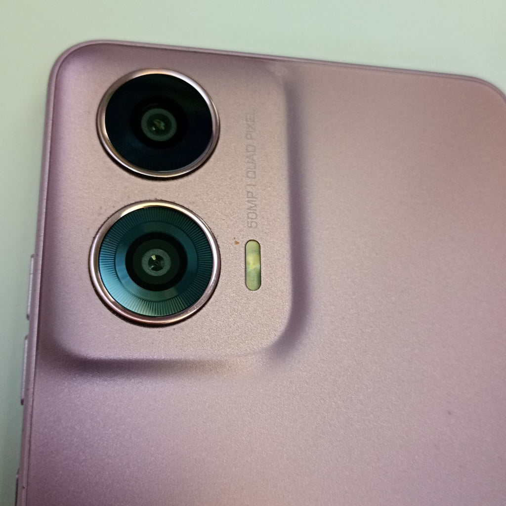 CELULAR MOTOROLA MOTO G24 XT2423-1 (2024) 256 GB 4 GB RAM (SEMINUEVO)